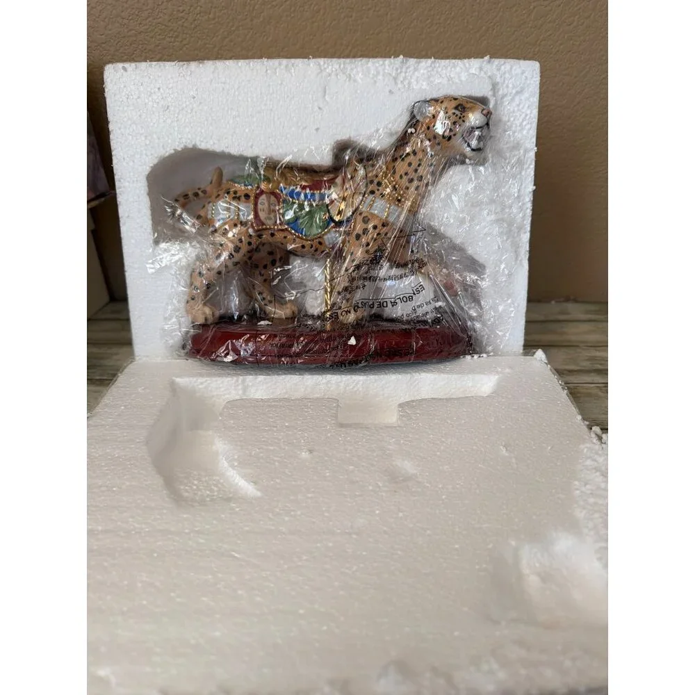 Lenox Carousel Leopard 2004 Porcelain Figurine w/ Wood Base in Box - Picture 2 of 16